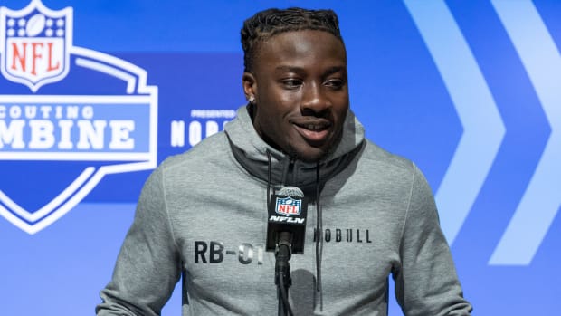 Pittsburgh's Israel Abanikanda (RB 01) at the 2023 NFL Combine